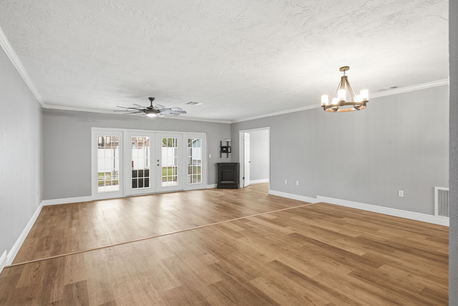 330 Scott Ct